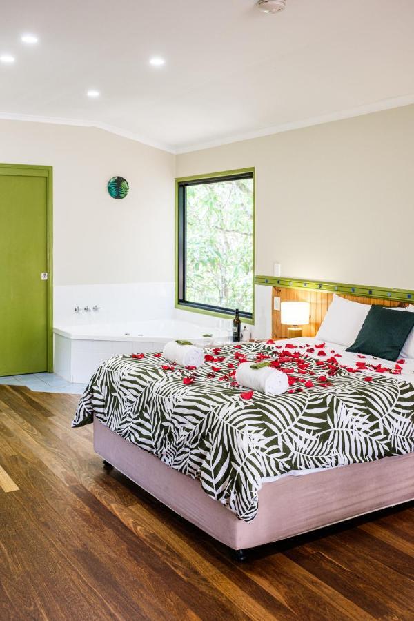 Getaways At Byfield Villa Exteriör bild